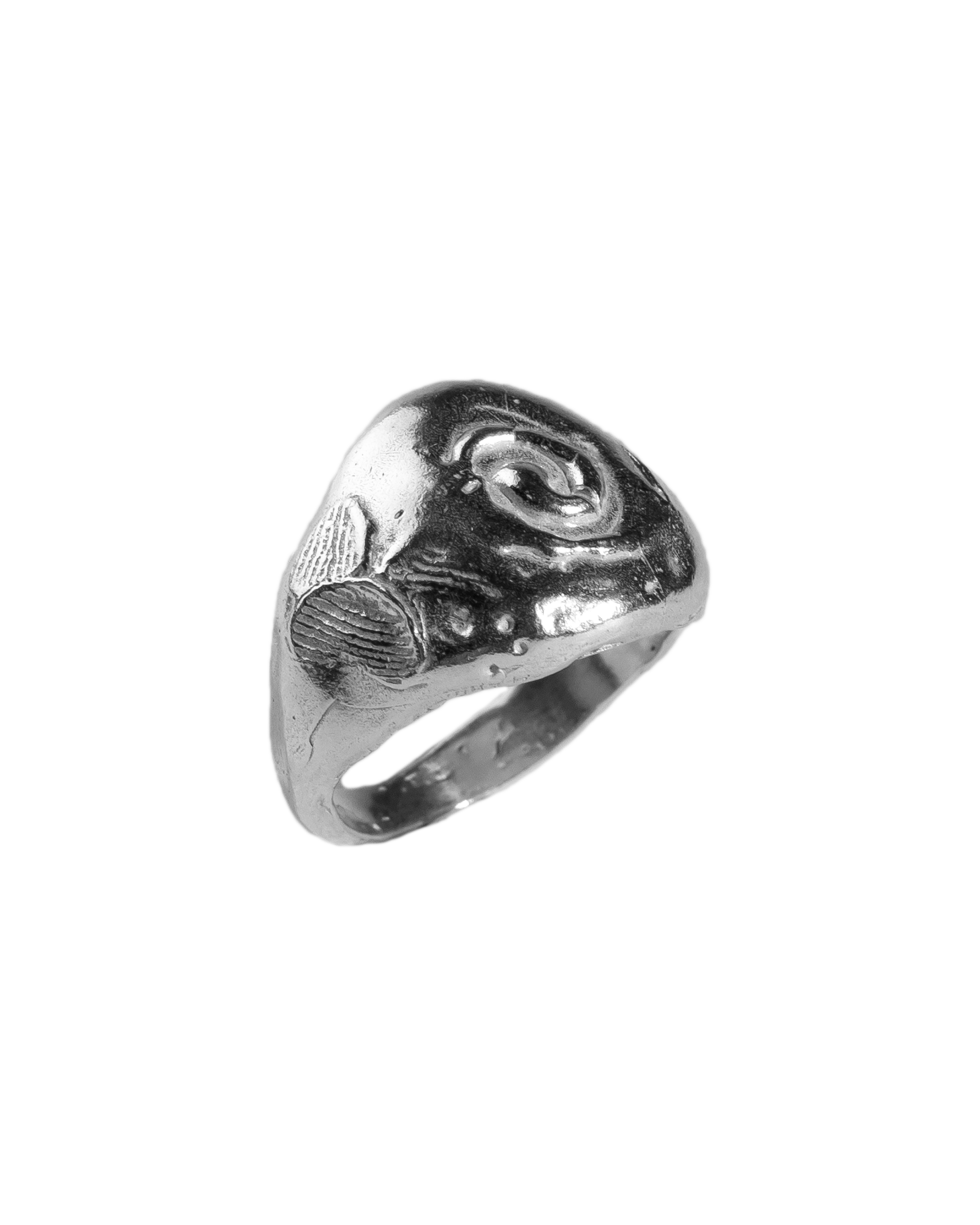 Anillo Claror en plata de ley, hecho a mano en València
