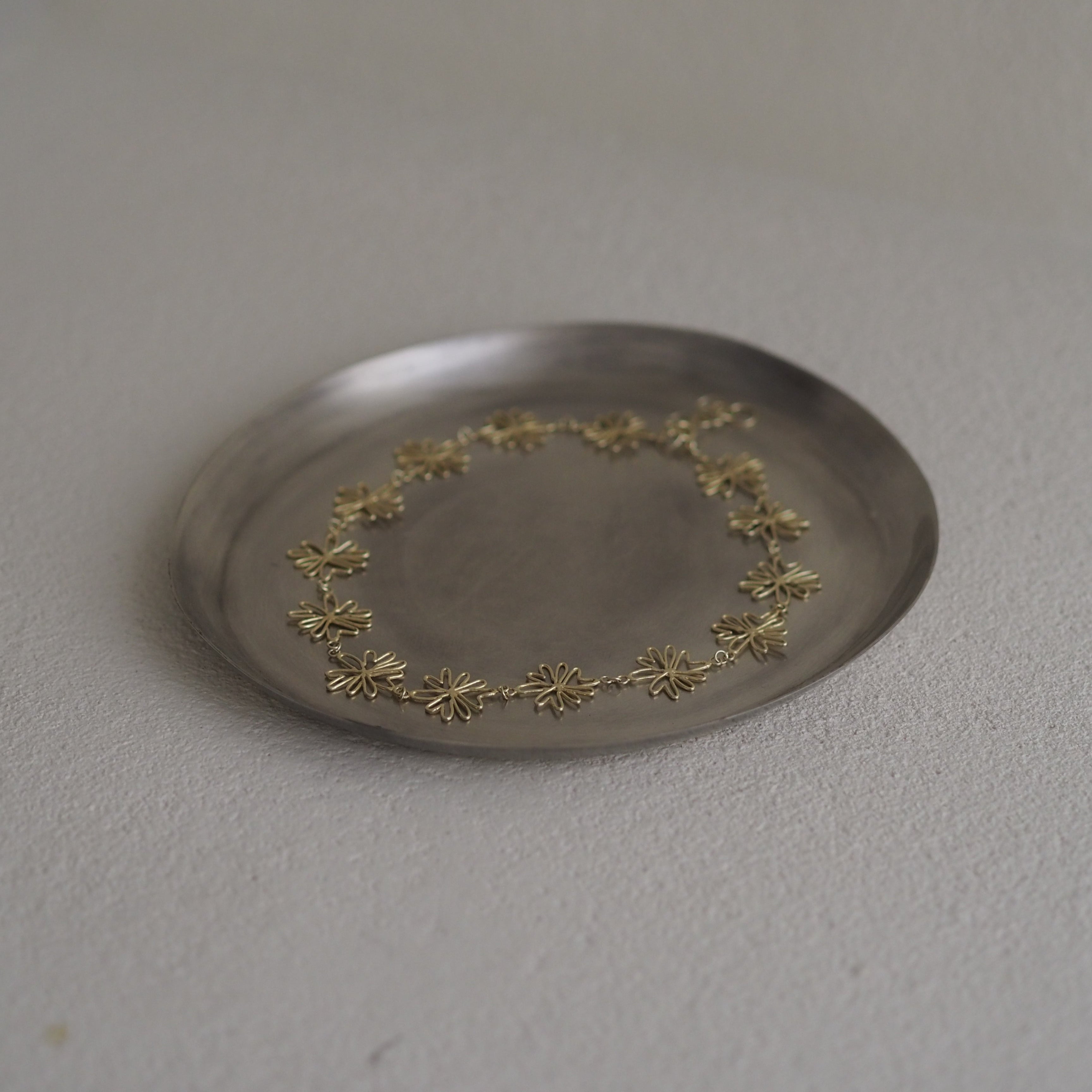 Collar de flores Jazmines, hecho a mano en Valencia con plata de ley