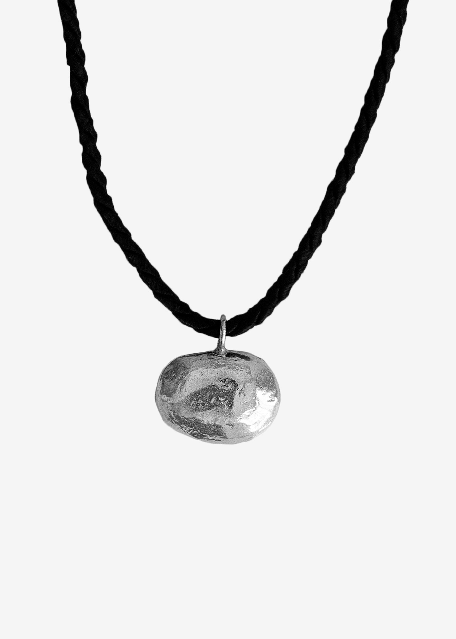 Collar de plata de ley Pedra, hecho a mano en Valencia
