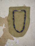 Collar veraniego con piedras naturales, hecho a mano en Valencia