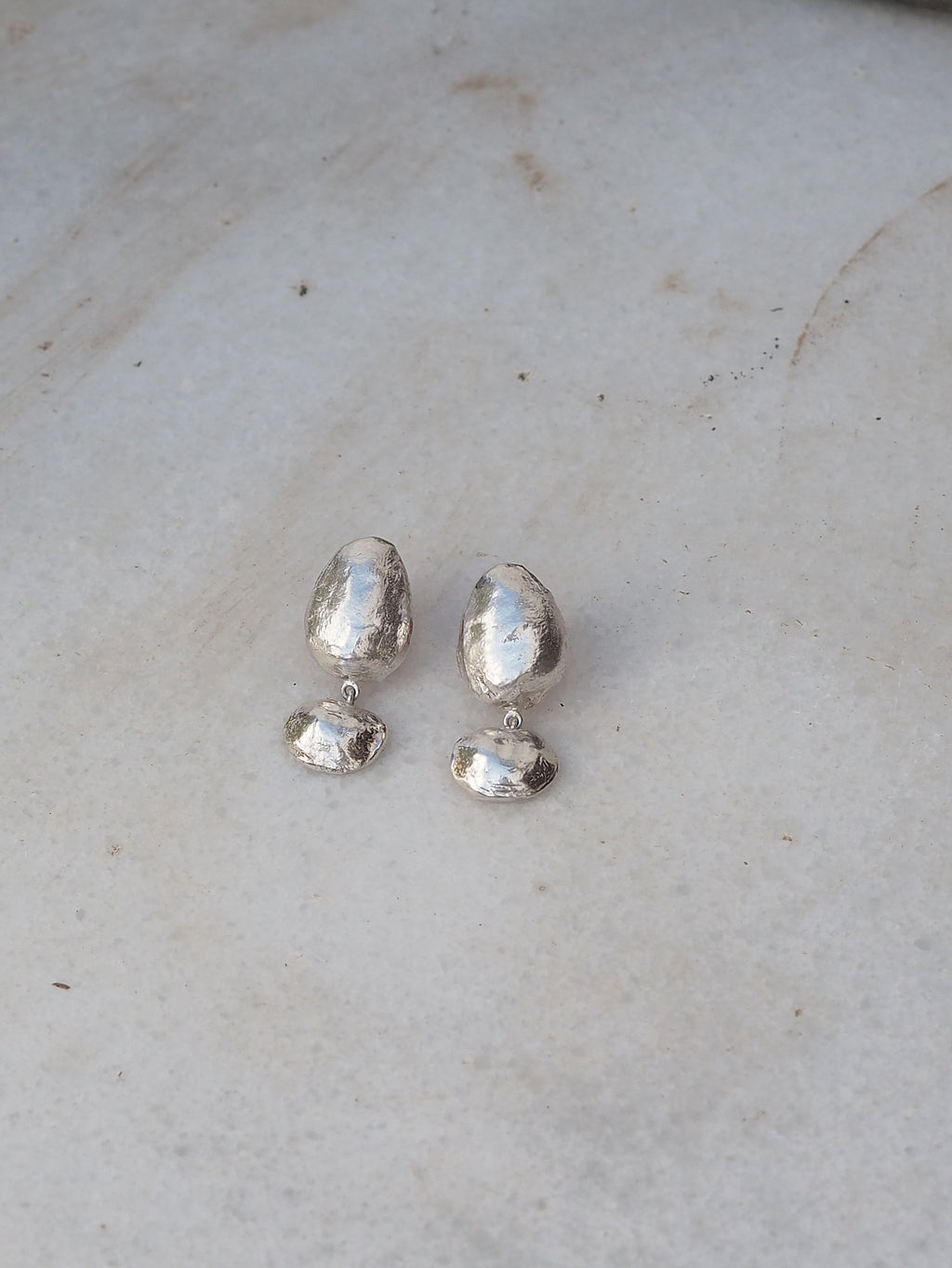 Pendientes de plata Pedres, hechos a mano en Valencia
